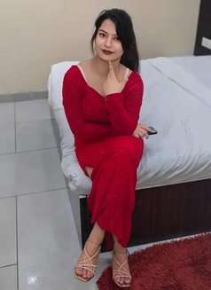 Divya - escort in Tirupur Photo 1 of 5