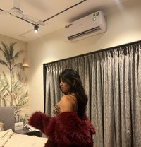 Anushka Best Vip Escort Service - puta in Dehradun, Uttarakhand Photo 1 of 3