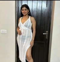 Poonam Escort Service and Call Girl Serv - Agencia de putas in Ernakulam Photo 1 of 2