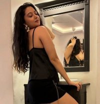 Anushka Call Girl and Escort Service - puta in Lucknow