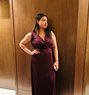 Anushka Sharma Best VIP Escort Service - Agencia de putas in Surat Photo 4 of 4