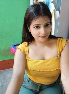 Poonam Escort Service and Call Girl Serv - escort in Kolkata Photo 3 of 4