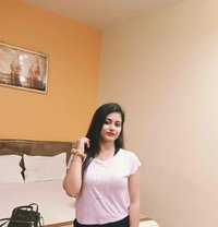 Anushka Call Girl Sarvice Available - puta in Vadodara Photo 1 of 3
