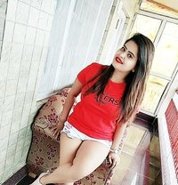 Anushka Chaodhry - puta in Ghaziabad