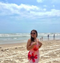 Anushka - puta in Candolim, Goa