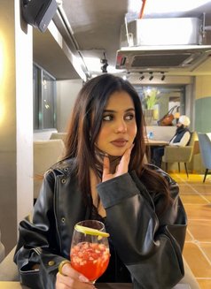 Anushka - escort in Chennai Photo 1 of 4