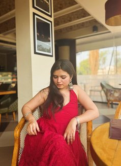 Anushka - escort in Dehradun, Uttarakhand Photo 1 of 3