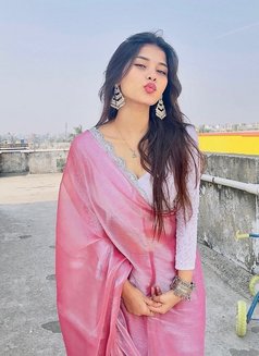 Anushka - escort in Kolkata Photo 3 of 4