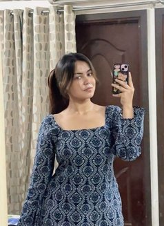 Anushka - escort in Mumbai Photo 1 of 3