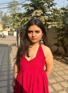 Anushka - escort in Mumbai Photo 4 of 4