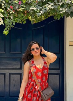 Anushka - escort in Mumbai Photo 1 of 3