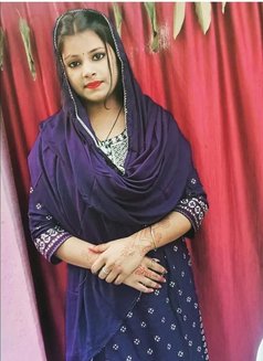 Anushka - escort in Surat Photo 1 of 1