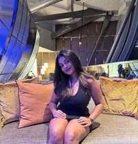 Anushka Escorts Service and Cell Girls S - puta in Vapi