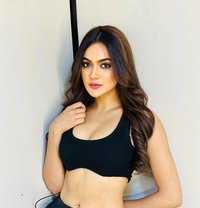 Anushka Independent New - puta in Dubai