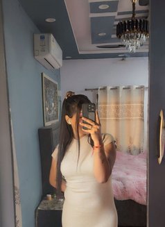 Anushka - escort in Ahmedabad Photo 6 of 24