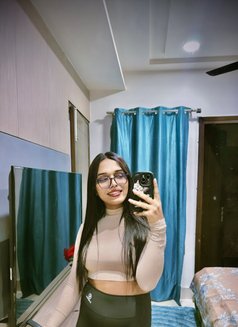 Anushka - escort in Ahmedabad Photo 14 of 24