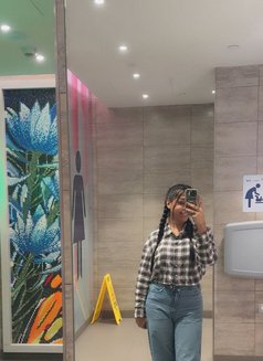 Anushka - escort in Ahmedabad Photo 17 of 24