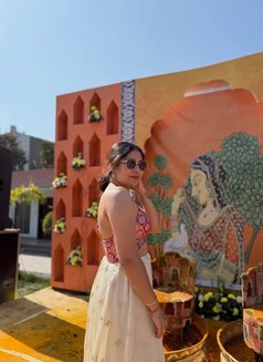 Anushka - escort in Ahmedabad Photo 3 of 4