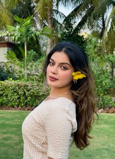 Anushka - escort in Ahmedabad Photo 2 of 4