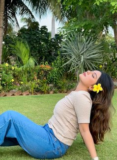 Anushka - escort in Ahmedabad Photo 3 of 4