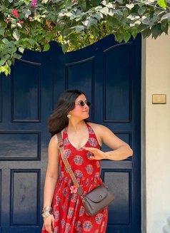 Anushka - escort in Ahmedabad Photo 1 of 4