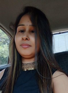 Anushka - escort in Bangalore Photo 1 of 3