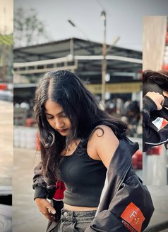 Anushka - escort in Bangalore Photo 3 of 3