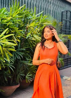 Anushka - puta in Bangalore Photo 1 of 3
