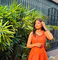 Anushka - puta in Bangalore