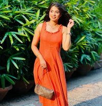 Anushka - puta in Bangalore