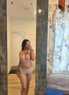 Anushka - escort in Bangalore Photo 1 of 3