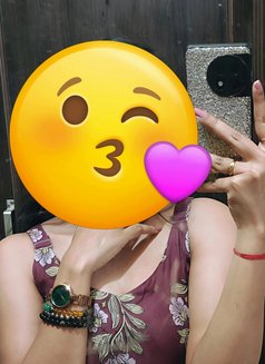 Anushka - escort in Kochi Photo 5 of 6