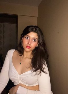 Yuvika - escort in Chennai Photo 1 of 3