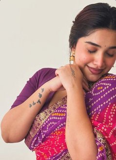 Anushka - escort in Colombo Photo 1 of 5