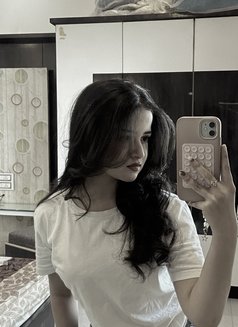 Anushka - puta in Dehradun, Uttarakhand Photo 3 of 3