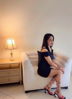 Anushka - puta in Dubai Photo 1 of 5