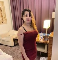 Anushka - escort in Dubai Photo 5 of 9