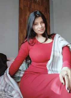 Anushka - puta in Hyderabad Photo 2 of 2