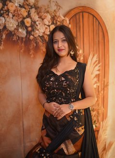 Anushka - escort in Hyderabad Photo 3 of 4