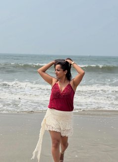 Anushka - escort in Hyderabad Photo 2 of 3