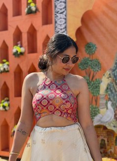 Anushka - escort in Kolkata Photo 3 of 3