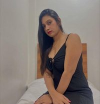 Anushka - puta in Malappuram