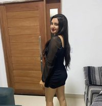 Anushka - puta in Vellore