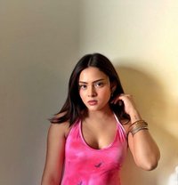 Anushka - escort in Maldives