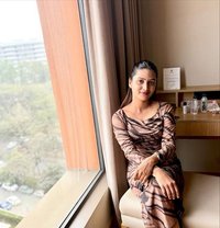 Anushka - puta in Mangalore