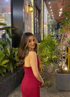 Anushka - escort in Mumbai Photo 1 of 3