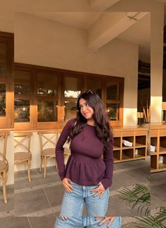 Anushka - escort in Mumbai Photo 1 of 3