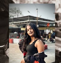 Anushka - escort in Mumbai