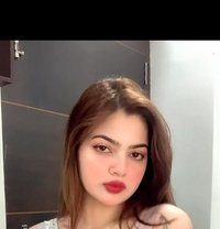 Anushka - escort in Sharjah Photo 1 of 4