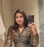 Anushka - escort in Dubai Photo 1 of 2